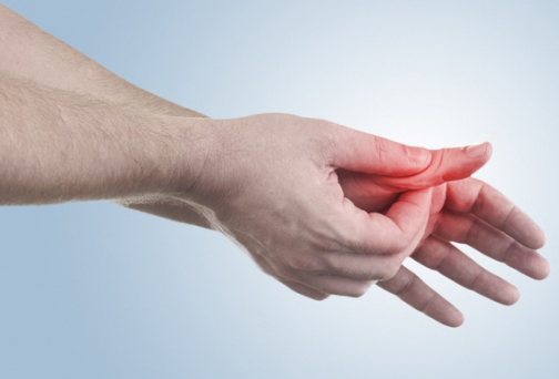 손가락 마디 통증의 원인은 다양하다. 정확한 발병원인을 찾아 치료를 하는것이 무엇보다 중요하다.